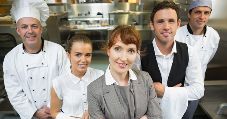 El uso de uniformes en restaurantes a tu negocio